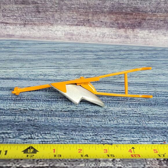 Vtg Ertl 1/16 scale Minneapolis Moline hand plow 125th Anniversary yellow/silver - Picture 7 of 7